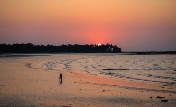 ALIBAG Honeymoon Hidden Escape
